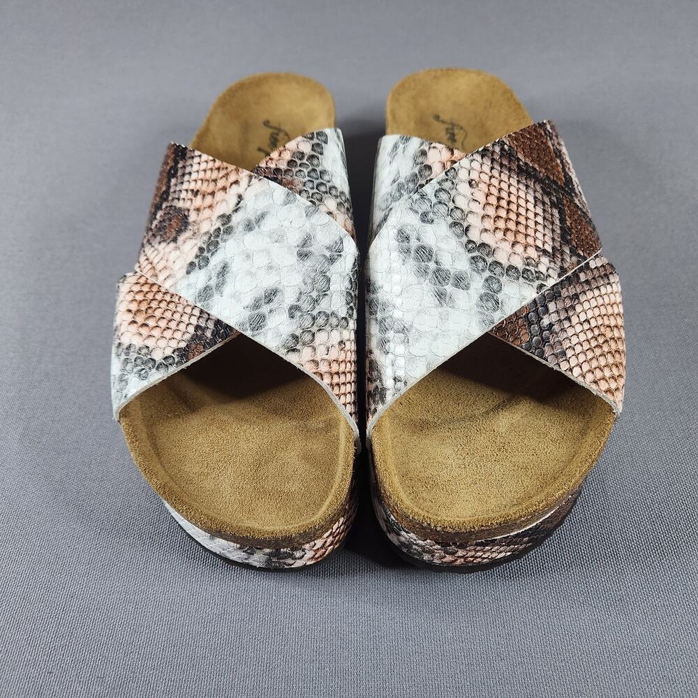 Free People Sidelines Platform Sandals Sienna candy snake print EU size 40 us 9